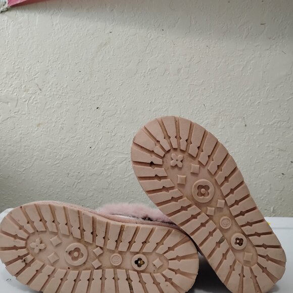 Rainbow glitter faux fur boots - Picture 4 of 4